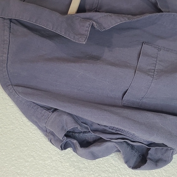 Cloth & Stone blue button down shirt medium - Picture 6 of 12